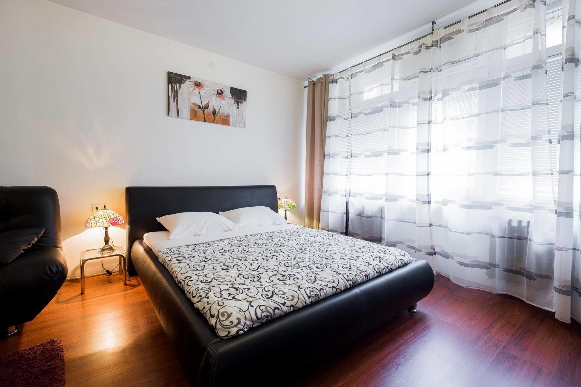 Downtown Apart Hotel Bane Belgrad Exterior foto